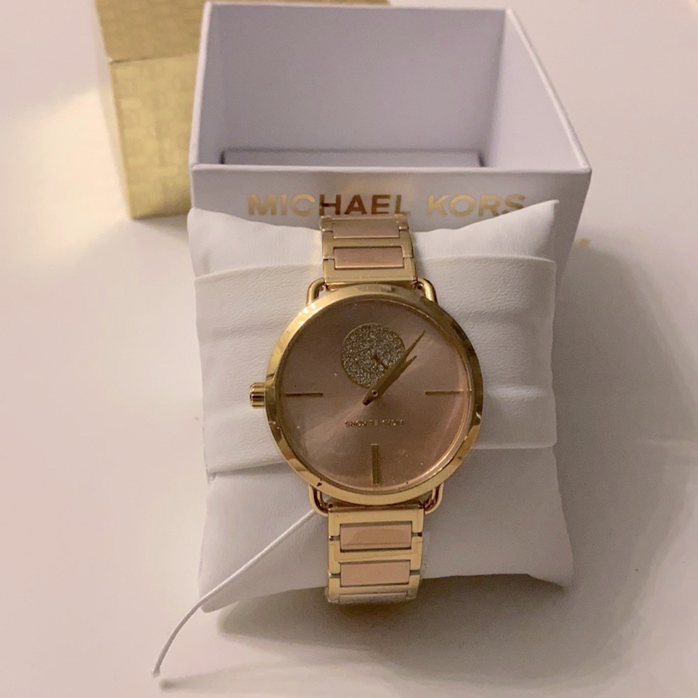 Michael Kors women’s watch gold